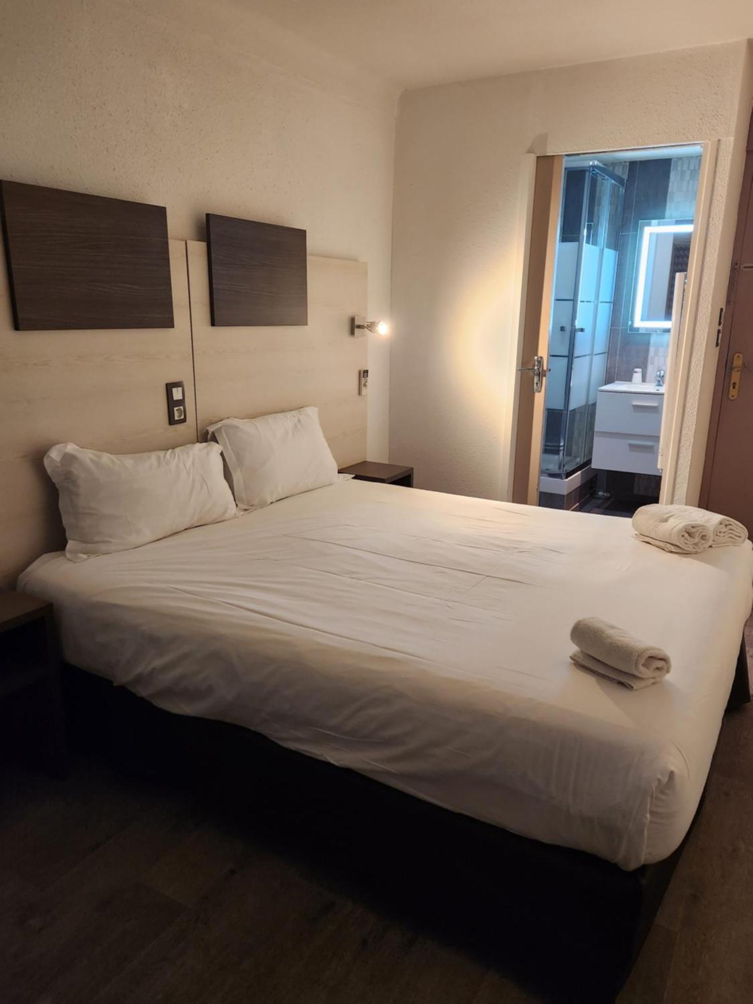 Logis Hotel Restaurant Les Charmettes Аржель-сюр-Мер Экстерьер фото