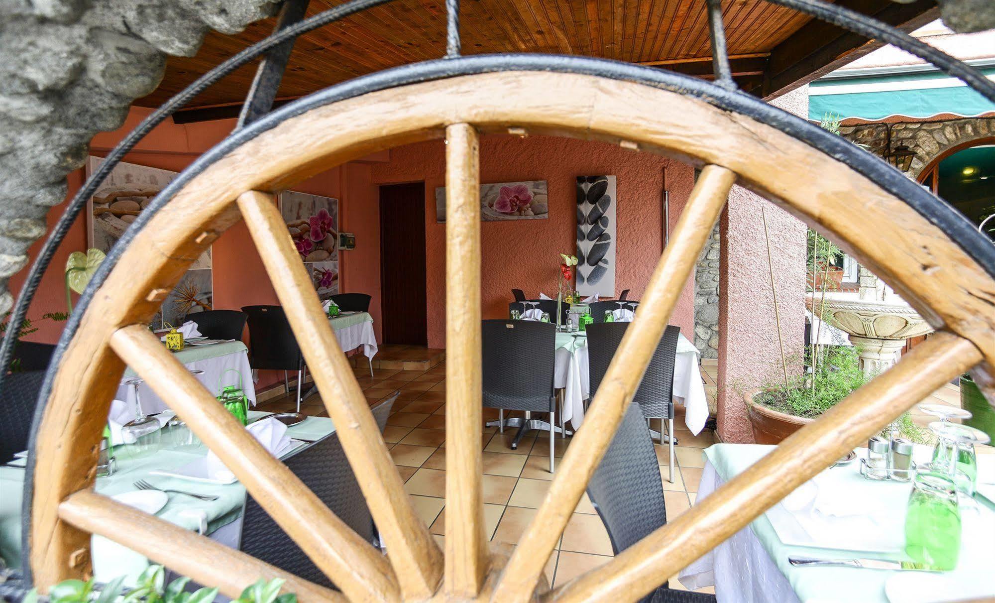 Logis Hotel Restaurant Les Charmettes Аржель-сюр-Мер Экстерьер фото
